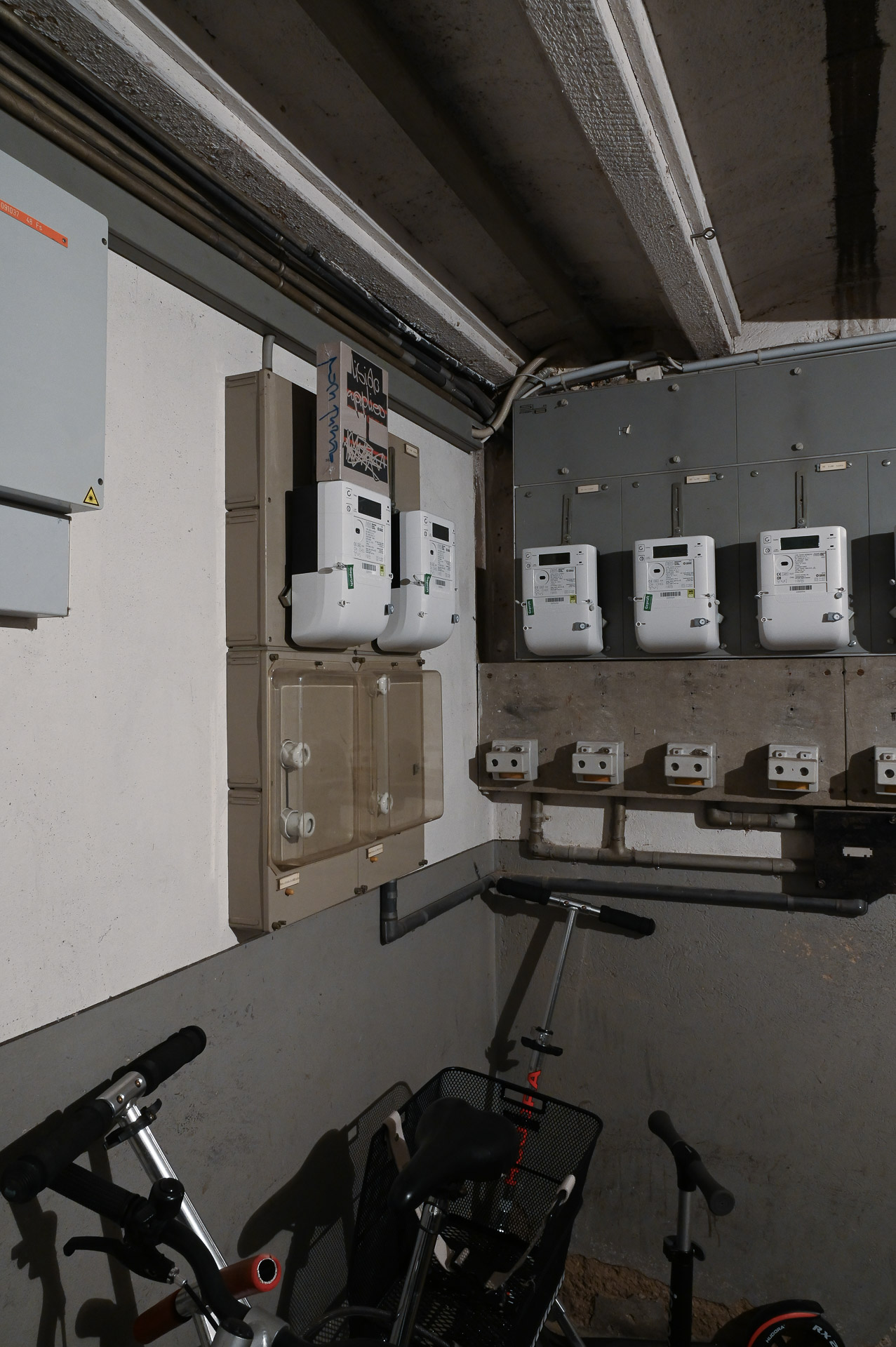 Ilja Zaharov, We Have McDonald's at Home, 2026, Ersatz und Teile, Basel, Nora Turato