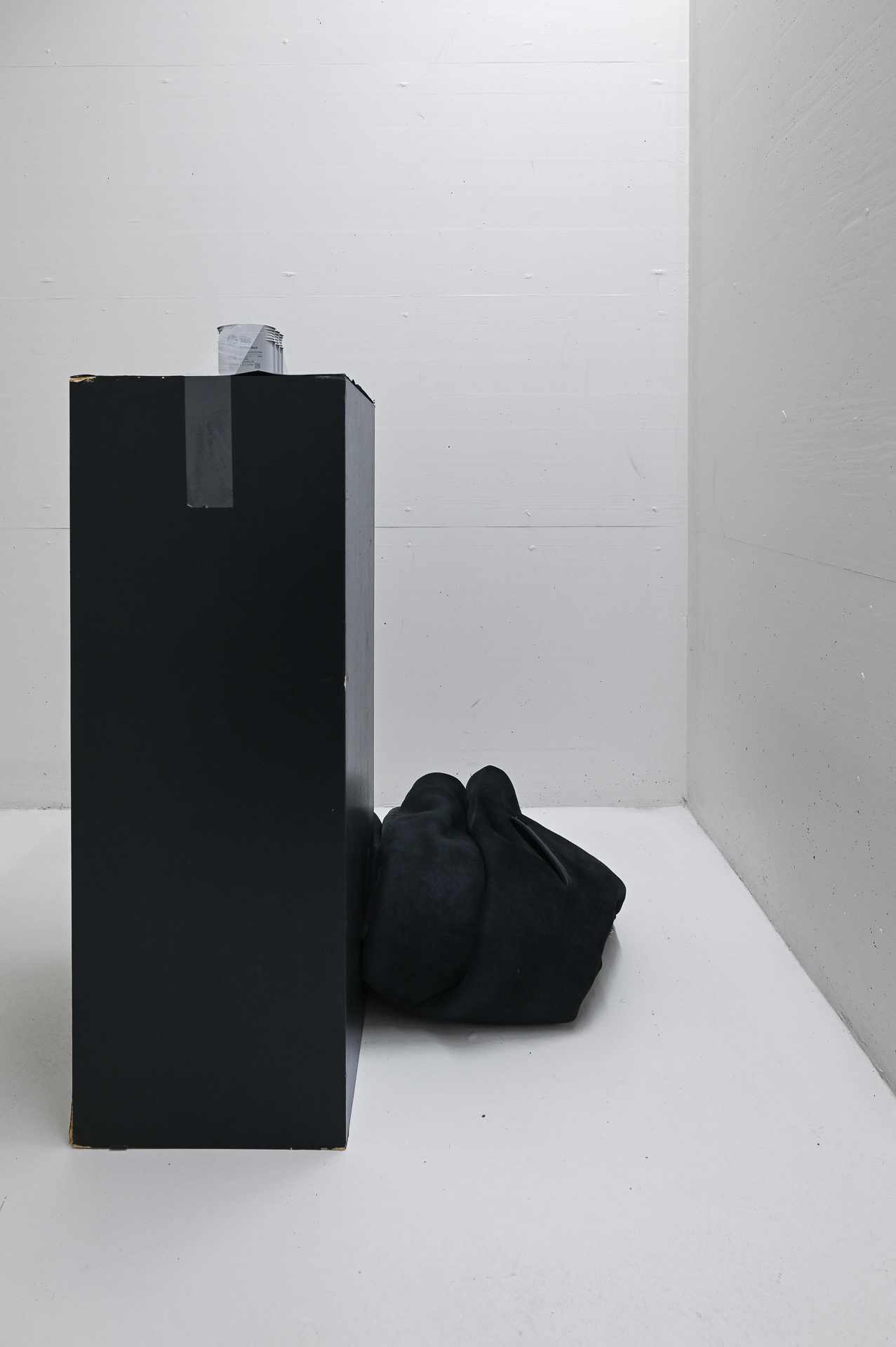 Vers Dor, I left before the screening/M.B., 2025